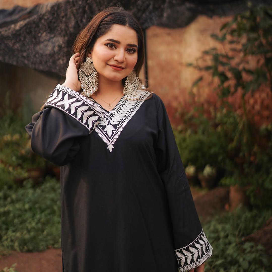 WARDA EMB LONG LENGH 2PC
