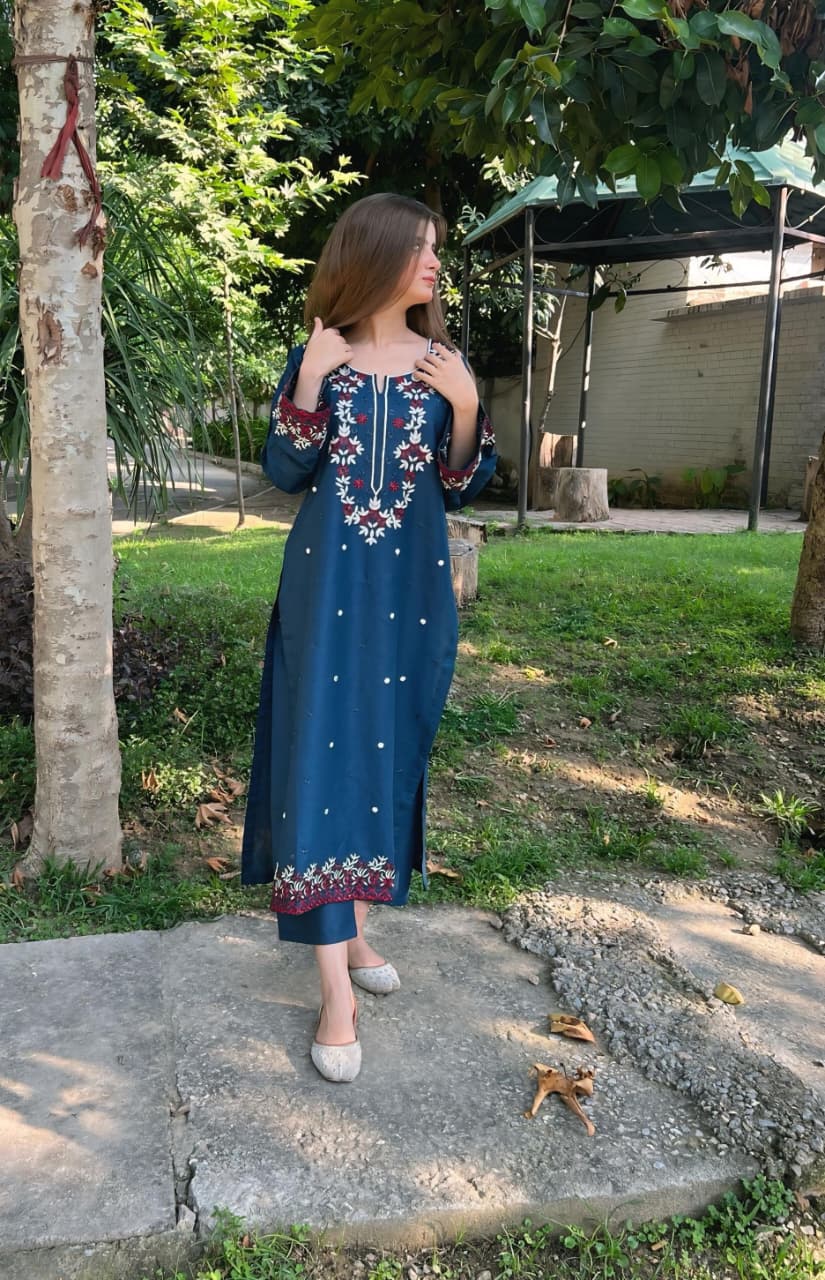 heer embroided