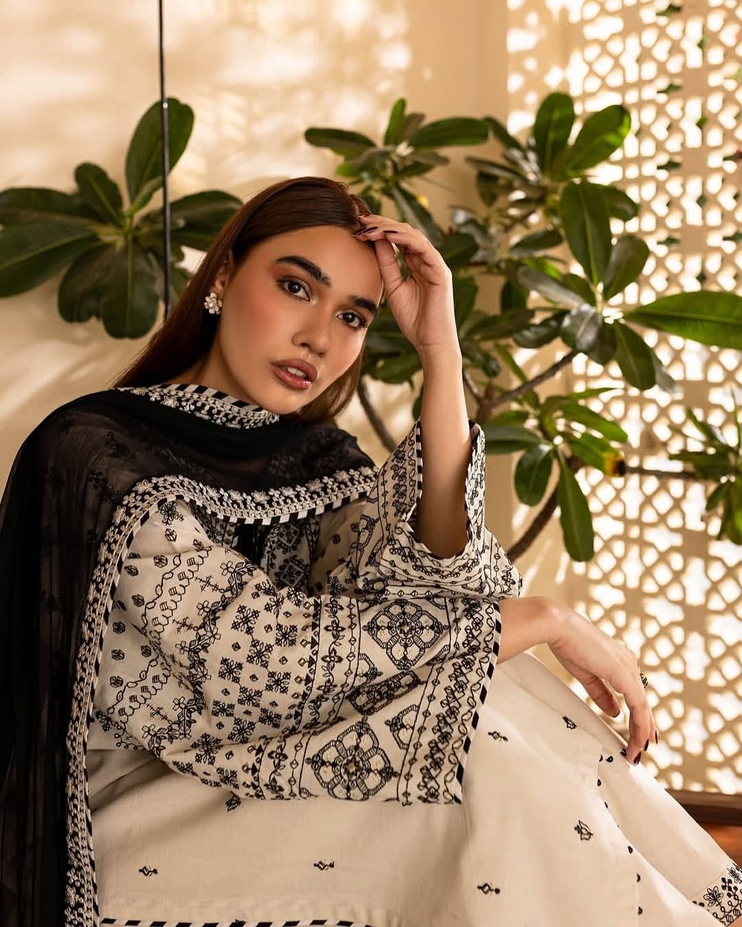 ARFA 3PC EMBROIDERY PURE LAWN