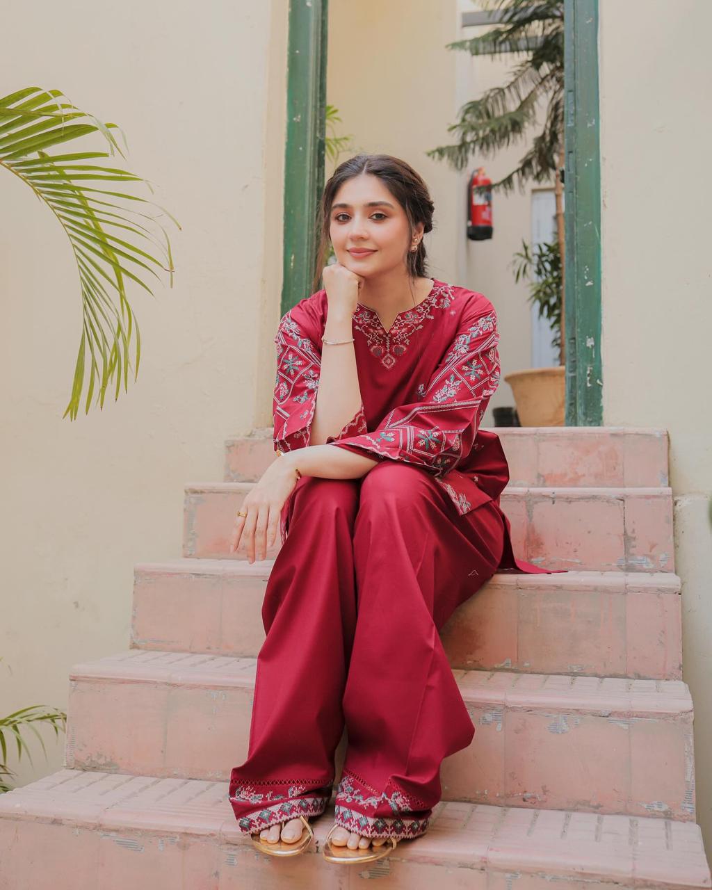 DUA LAWN EMB CORD SETS ( FARSHI SHALWAR)