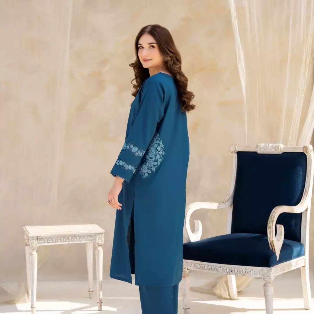 ELLA EMBROIDERY STICHED 2PC