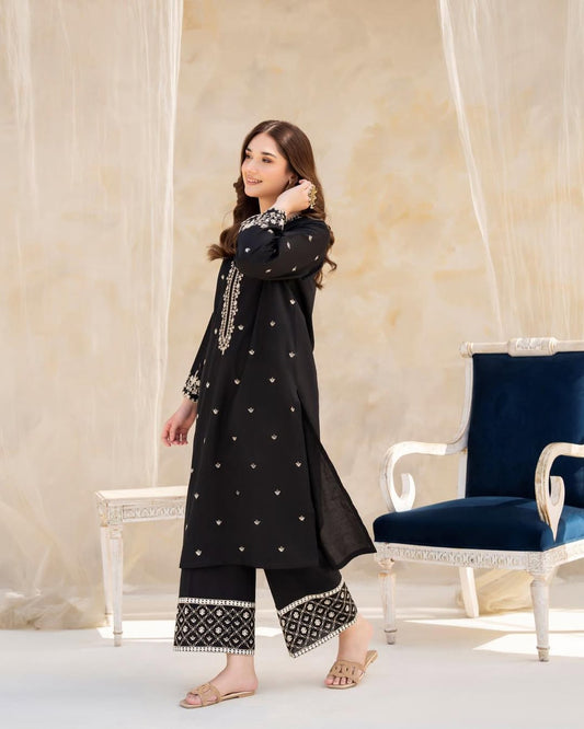Black Huk Cotton Lawn 2pc Stiched
